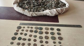 Uygulama noktasındaki bariyerlere çarpan hafif ticari aracın sürücüsü öldü