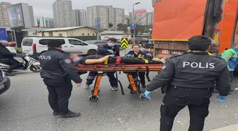 Ataşehir'de İBB'ye ait atık transfer kamyonunun çarptığı skuter sürücüsü ağır yaralandı