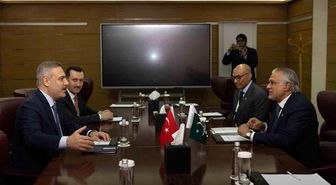 Bakan Fidan, Azerbaycanlı ve Pakistanlı mevkidaşlarıyla görüştü