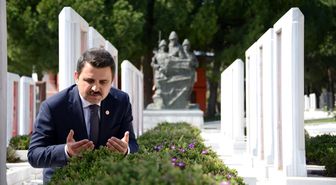 Gelibolu Tarihi Alan Başkanı Kaşdemir: 'Çanakkale ruhu, bu aziz milletin kalbinde ebediyen var olsun'