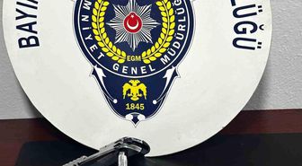 İzmir'de iş yerinde uyuşturucu ve ruhsatsız tabanca ele geçirildi