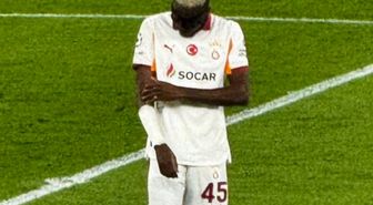 Osimhen sakatlandı mı, Osimhen'in kolu neden sargılı? Osimhen'in kolu kırıldı mı, çatladı mı(Liverpool Galatasaray)?