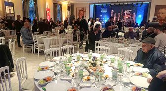Spor camiası ve ünlü isimler Darülaceze sakinleriyle iftarda buluştu