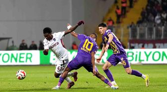 Trendyol Süper Lig: Eyüpspor: 0 Trabzonspor: 0 (İlk yarı)
