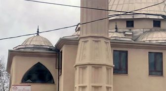 Yaban hayatı gözlemcisinden leyleğin bozulan yuvası için çağrı