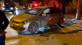 Bursa'da 3 aracın karıştığı zincirleme kaza: 5 yaralı