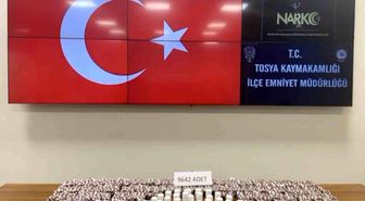 Kastamonu'da 9 bin 642 adet sentetik ecza hapı ele geçirildi