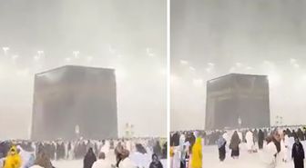 Ramazanın son günü Kabe'de yağmur altında dua