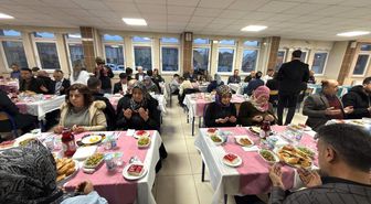 Tomarza'da şehir aileleri ve gaziler iftarda buluştu