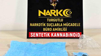 Turgutlu'da emniyetin sokak çalışmalarında 2 torbacı yakalandı