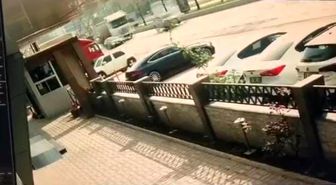 Bursa'da faciadan dönüldü: Tır otomobili metrelerce sürükledi