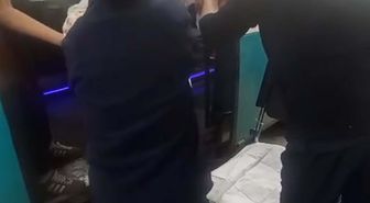 İzmir'de şehir içi dolmuşta doğum yaptı; anne ve kız bebeğin durumu iyi