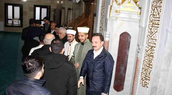 Malazgirt'te bayram namazı coşkusu