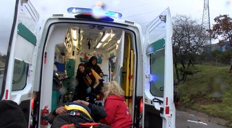 Tuzla'da Otomobil Takla Attı: 7 Yaralı
