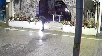 Kocaeli'de kafenin kundaklandığı anlar kamerada