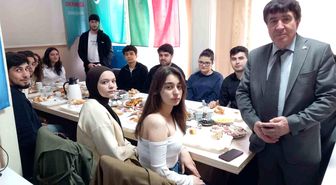 Eskişehir'de okuyan Türk dünyası öğrencileri kahvaltıda buluştu