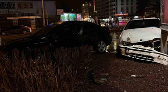 Konya'da otomobiller çarpıştı: 2 yaralı