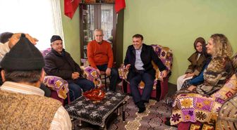 Vali Sözer'den şehit ailesine bayram ziyareti