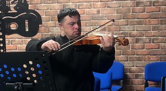 Down sendromlu Kadir'in müzik aşkı