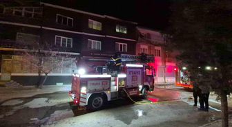 Eskişehir'de gece yangın paniği: 1'i bebek 3 yaralı