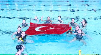 Göztepe'den sutopunda İzmir'e üçüncü Avrupa zaferi