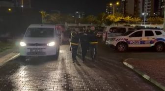 TIR'dan inip, bıçakla otomobile saldırdılar