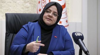 Zehra Zümrüt Selçuk kimdir? Eski Bakan Zehra Zümrüt Selçuk kaç yaşında, nereli, babası kim?