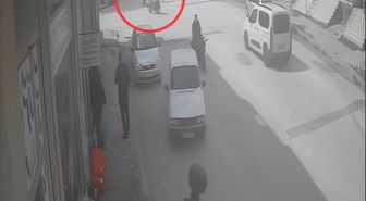 Adana'da iki motosiklet çarpıştı; 3 yaralı