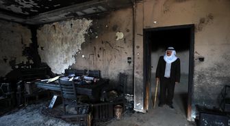 Albüm: İsrailli Yerleşimciler Batı Şeria'da Filistinlilere Ait Evleri ve Araçları Ateşe Verdi