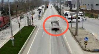 Bursa'da kırmızı ışık ihlali yapan araçlar dron ile böyle tespit edildi