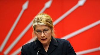 Emine Ülker Tarhan kimdir? CHP'ye katılan Emine Ülker Tarhan kaç yaşında, nereli, evli mi, eşi kim?