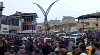 Erciş'te taşlı sopalı kavga: 3 yaralı