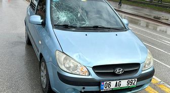 Malatya'da otomobil yayaya çarptı: 2 yaralı