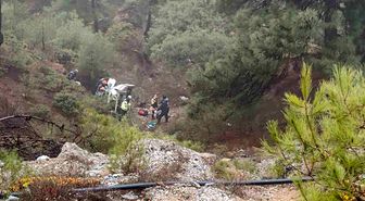 Şarampole uçan araçta 1 kişi öldü, 4 kişi yaralandı