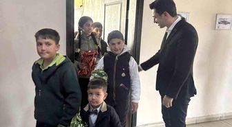 Susuz'da öğrencilerden kaymakama anlamlı ziyaret