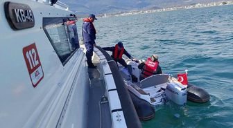 Edremit'te botta mahsur kalan şahıs kurtarıldı