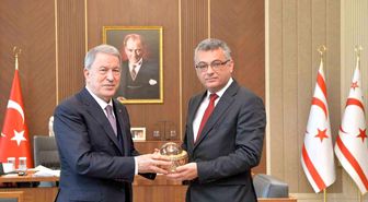 KKTC Cumhurbaşkanı Erhürman, TBMM Milli Savunma Komisyonu Başkanı Akar'ı kabul etti
