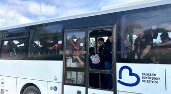 Balıkesirspor Taraftarına Taşlı Saldırı