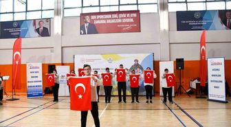 Down sendromlu gençler sporda becerilerini sergiledi
