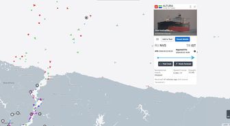 Karadeniz açıklarında vurulan Türk petrol tankeri telsizden yardım istedi / Ek görüntü