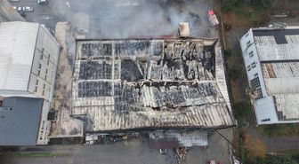 Trabzon'da yanan fındık fabrikasında hasar görüntülendi