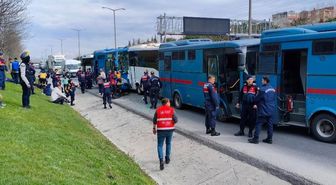 4 cezaevi aracı birbirine girdi; 6'sı jandarma 17 kişi yaralandı