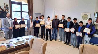 Simav'da 10 öğrenci Hafızlık Belgesini aldı