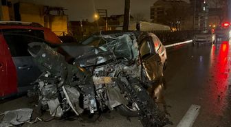 Bursa'da 3 aracın karıştığı zincirleme kaza: 3 yaralı