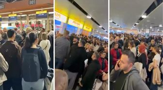 Olumsuz hava koşulları havalimanını felç etti, yolcular saatlerce bagaj bekledi
