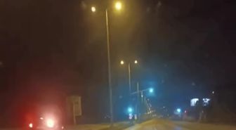 Otomobilin ters yönde ilerlediği anlar kamerada