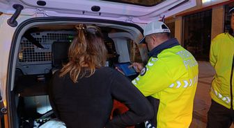 Trafik denetiminde ehliyeti iptal edildi, 'Beni çekmeyin, avukatım' dedi
