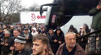 Bolu'da 37 kişilik umre kafilesi dualarla uğurlandı
