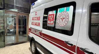Uygunsuz vaziyette yakaladığı eşi ile dayısına kurşun yağdırdı