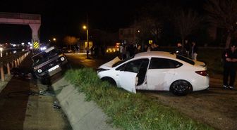 Edirne'de cip ile otomobil çarpıştığı kazada 3 kişi yaralandı: Kaza sonrası kaçan kedi bulunamadı